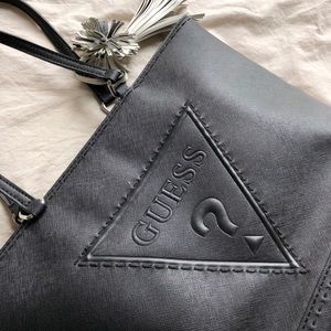 GUESS elite tote